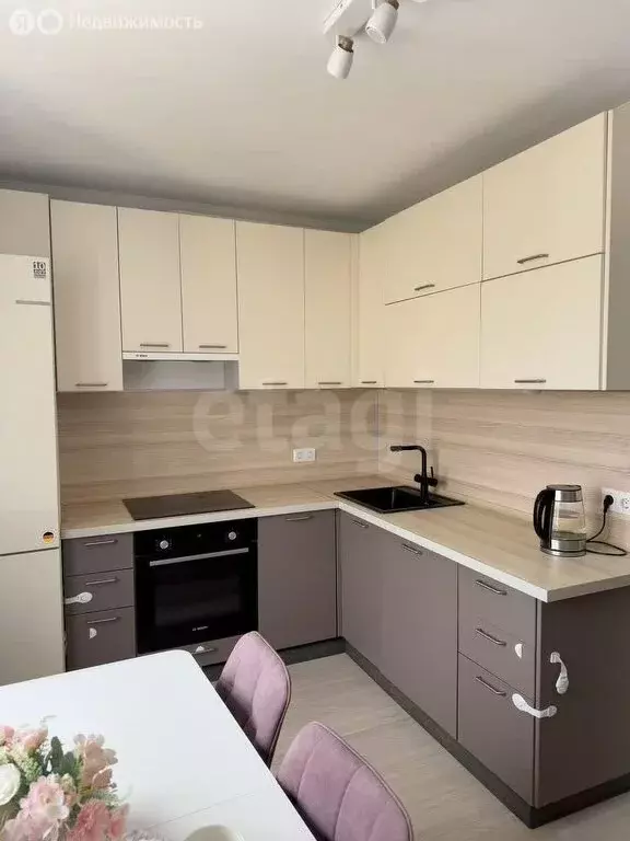 2-комнатная квартира: Ярославль, Чернопрудная улица, 37 (54.8 м) - Фото 0