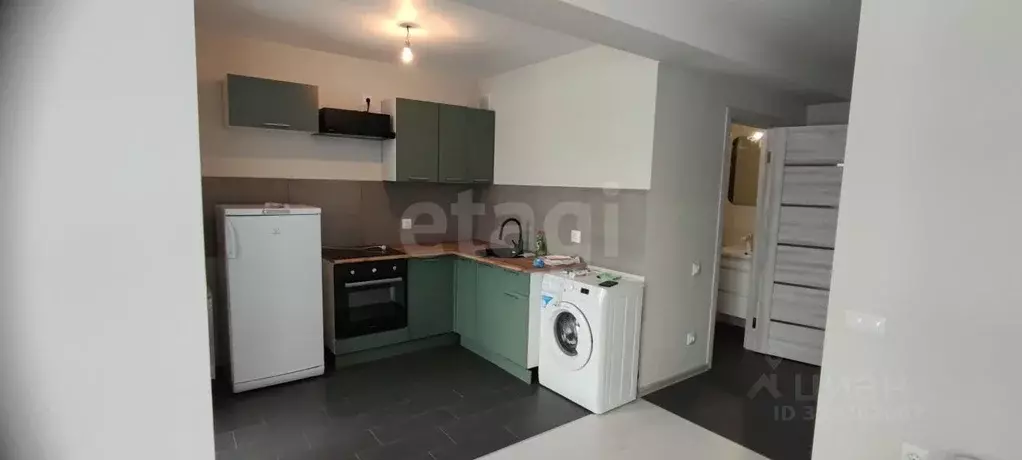 Студия Брянская область, Брянск ул. Братьев Ткачевых, 17 (28.1 м) - Фото 2