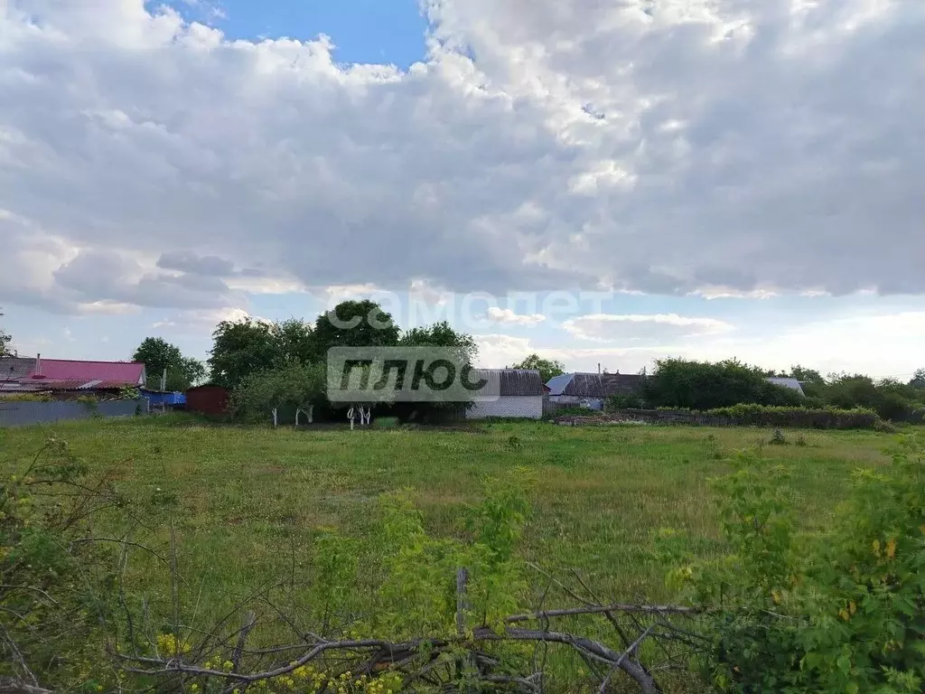 Участок в Белгородская область, Старооскольский городской округ, с. ... - Фото 1