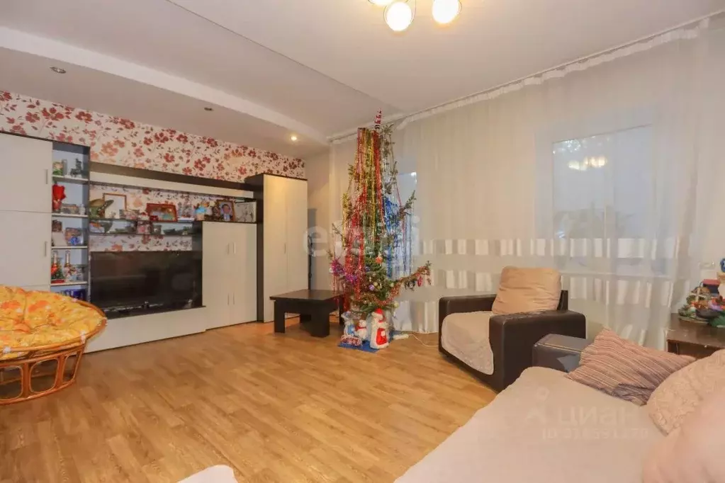 Дом в Иркутская область, Ангарск Старо-Байкальск мкр, ул. Попова, 43 ... - Фото 1