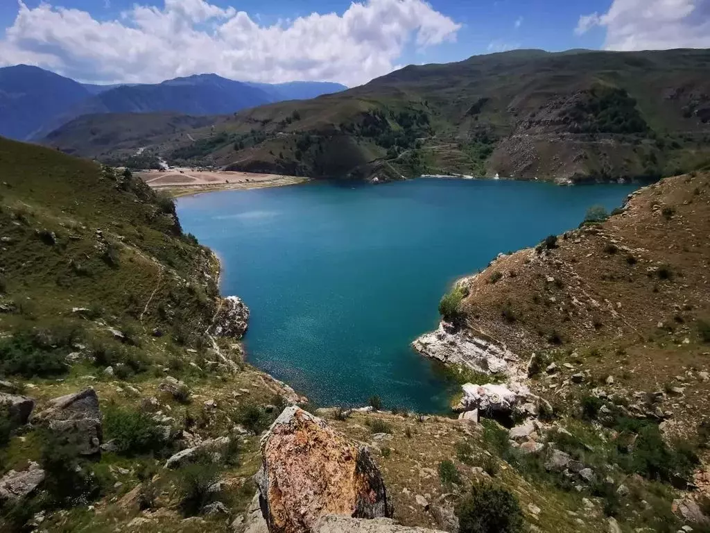 2-к кв. Кабардино-Балкария, Тырныауз Эльбрусский район, Эльбрусский ... - Фото 0