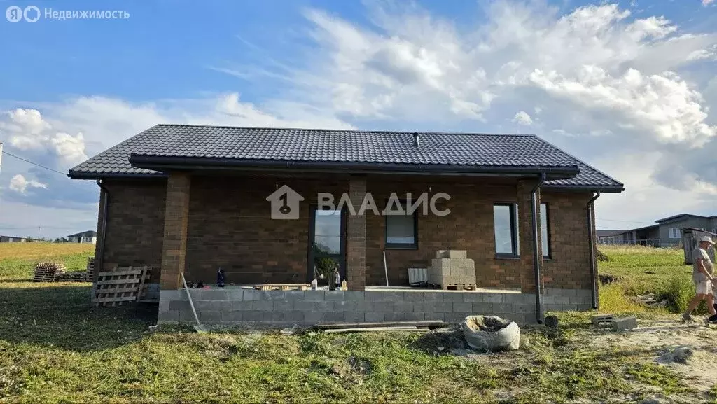 Дом в Белгородская область, Яковлевский муниципальный округ, село ... - Фото 1