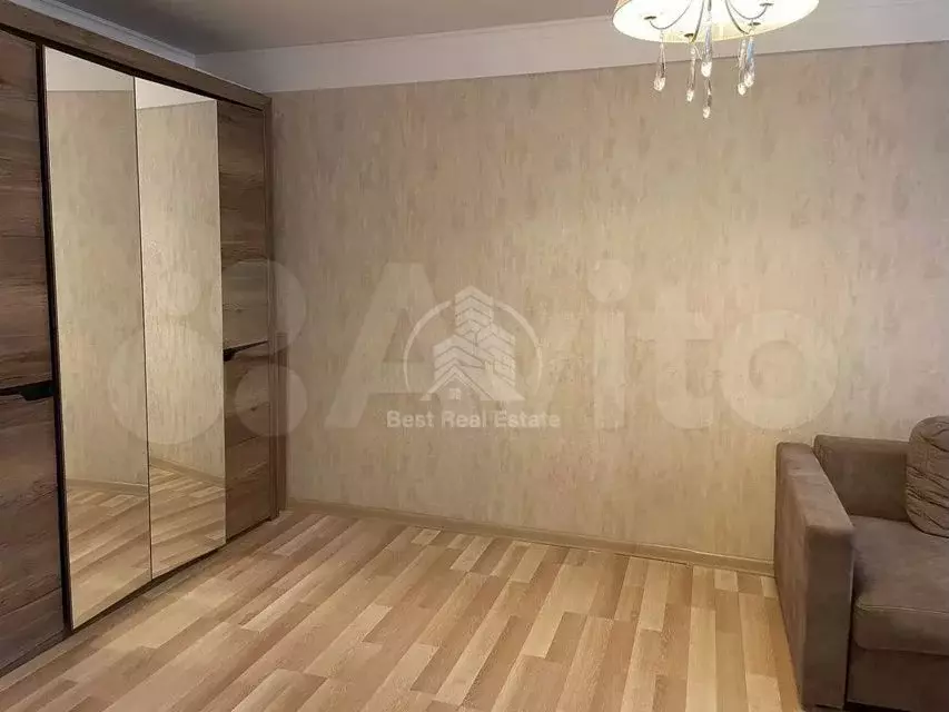 1-к. квартира, 40 м, 4/5 эт. - Фото 1