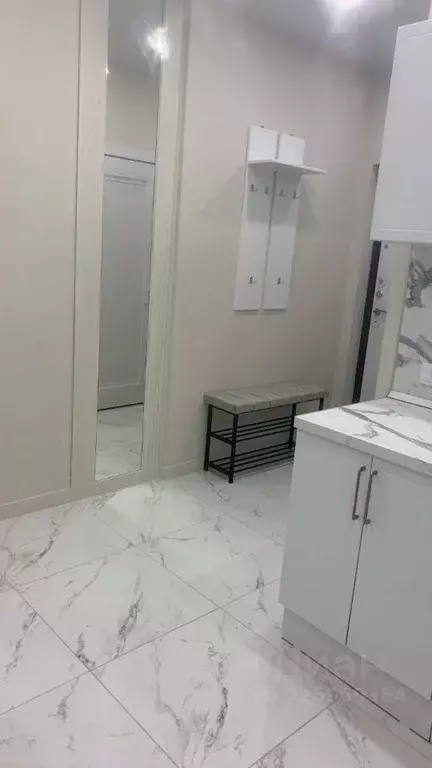 Офис в Тюменская область, Тюмень ул. Муравленко, 13 (18 м) - Фото 0