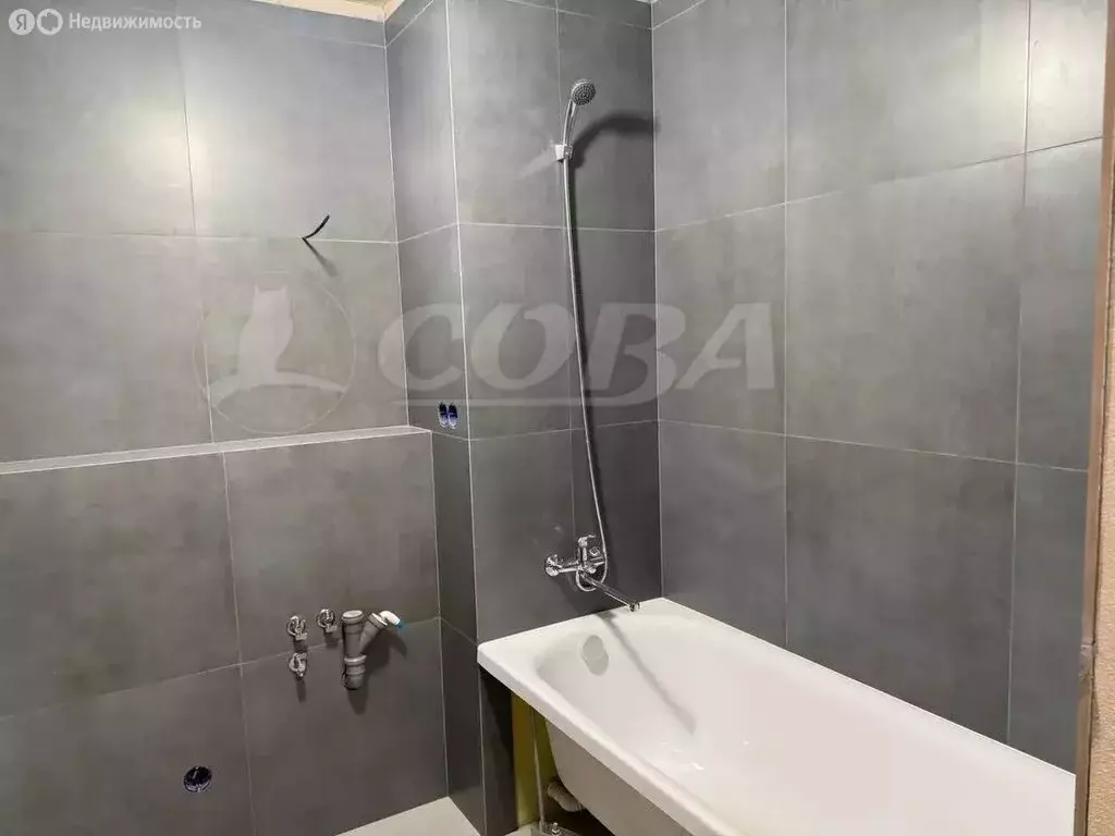 Квартира-студия: Тюмень, улица Монтажников, 42Б (28.7 м) - Фото 1