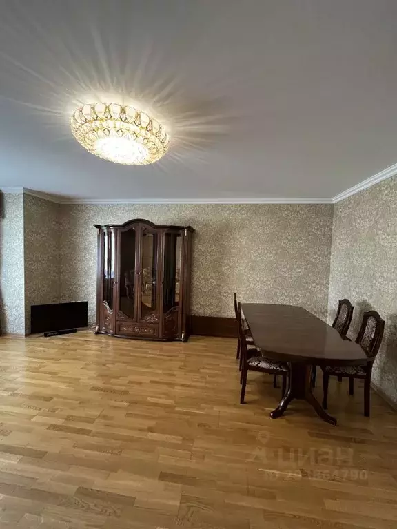 3-к кв. Астраханская область, Астрахань ул. Менжинского, 2к2 (120.0 м) - Фото 2