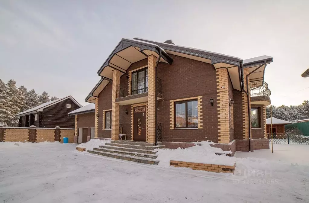 Дом в Свердловская область, Сысертский муниципальный округ, с. ... - Фото 1