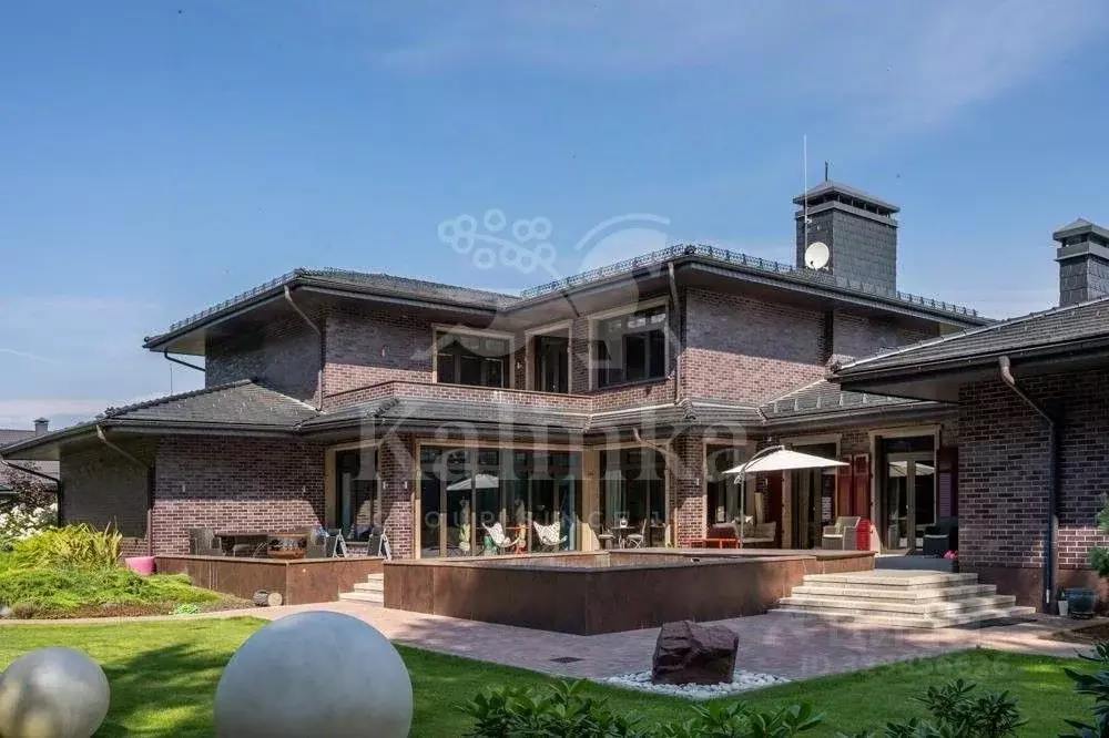 Дом в Москва д. Каменка, Графский Лес кп, 31 (650 м) - Фото 1