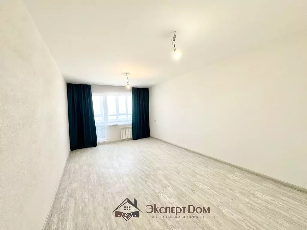 1-к кв. Новосибирская область, Новосибирск ул. Плющихинская, 9 (48.5 ... - Фото 1