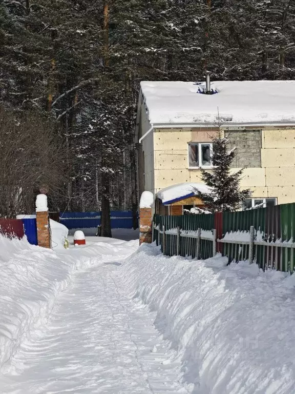 Дом в Свердловская область, Первоуральск муниципальный округ, д. ... - Фото 2