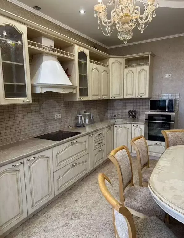 2-к. квартира, 73 м, 3/9 эт. - Фото 0