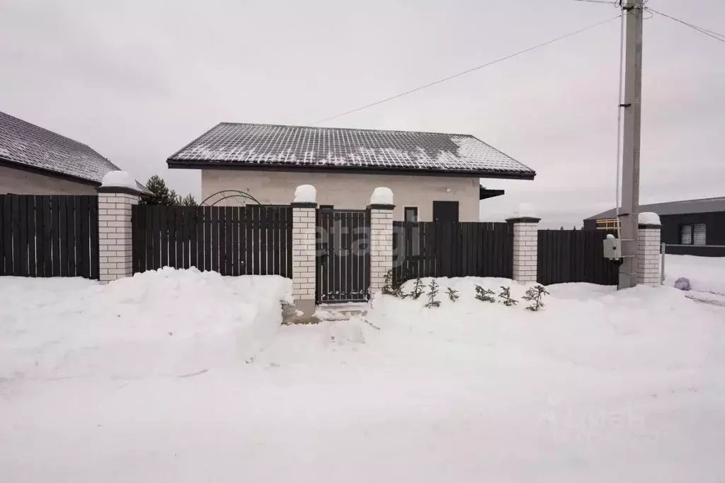 Дом в Пермский край, д. Валевая ул. Кленовая, 47А (120 м) - Фото 1