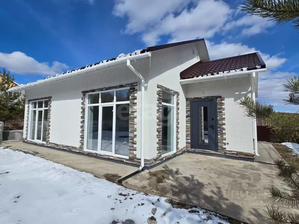 Дом в Красноярский край, Красноярск Окаемная ул., 32 (79 м) - Фото 0