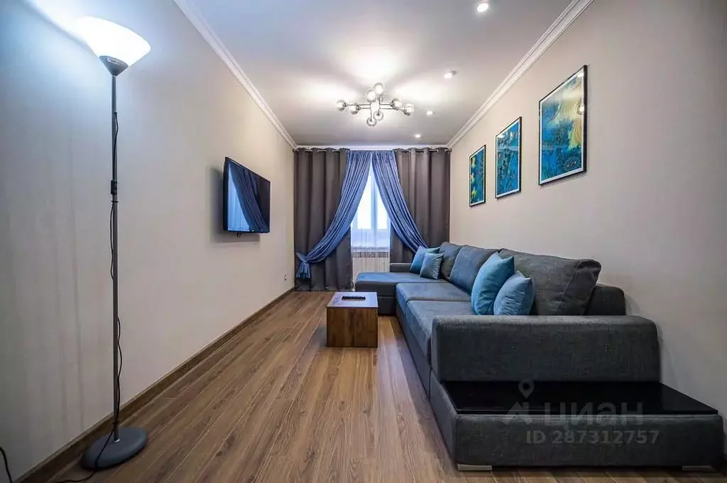 1-к кв. Челябинская область, Челябинск просп. Ленина, 38 (56.0 м) - Фото 2