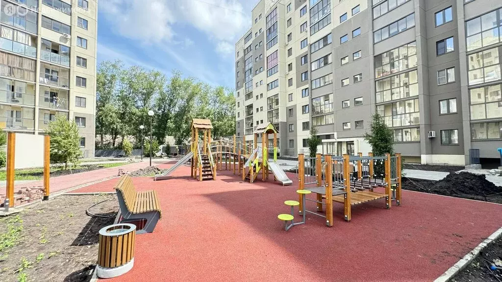 2-комнатная квартира: Челябинск, улица Дмитрия Неаполитанова, 44 ... - Фото 1