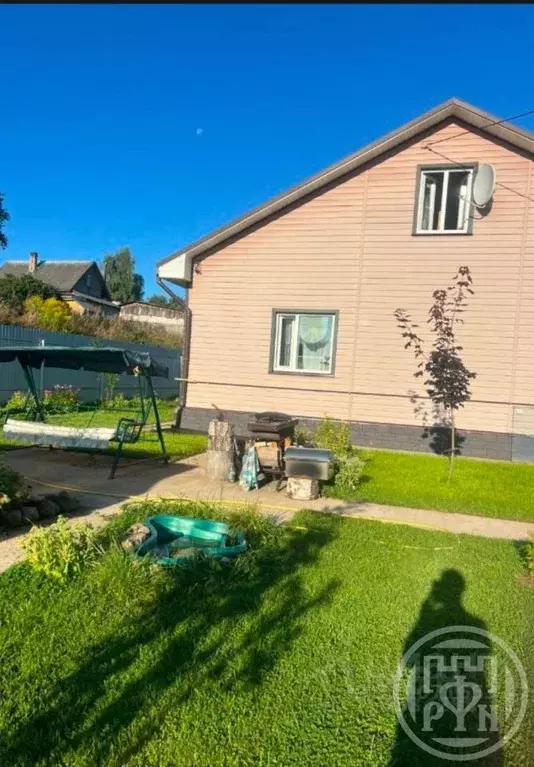 Дом в Ленинградская область, Лужский район, Заклинское с/пос, д. ... - Фото 1