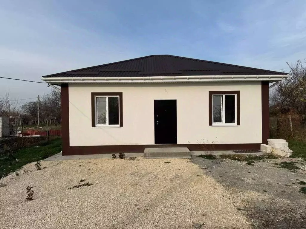 Дом в Крым, Симферопольский район, с. Трудовое ул. Зеленая (80 м) - Фото 1