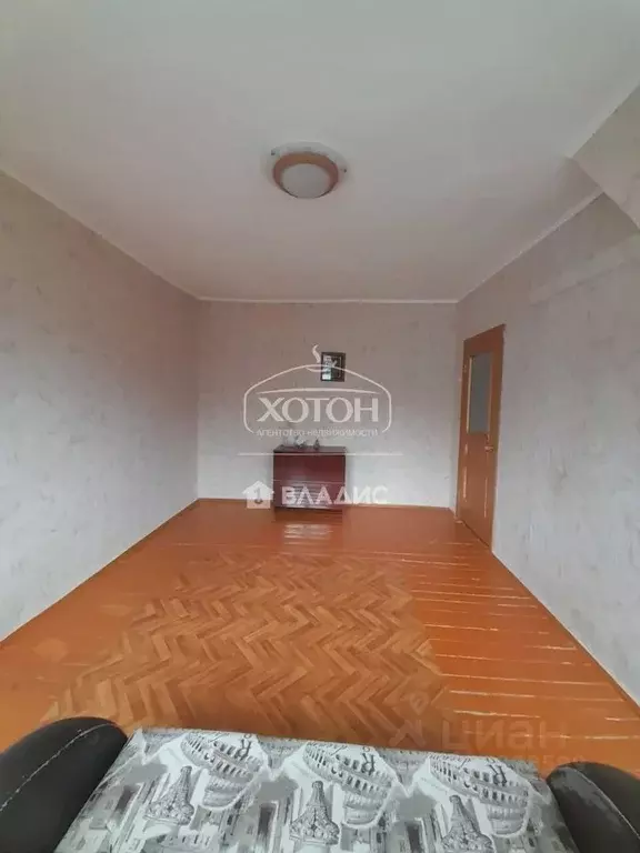 Дом в Калмыкия, Элиста ул. Имени А.Э. Тачиева, 19 (36 м) - Фото 1