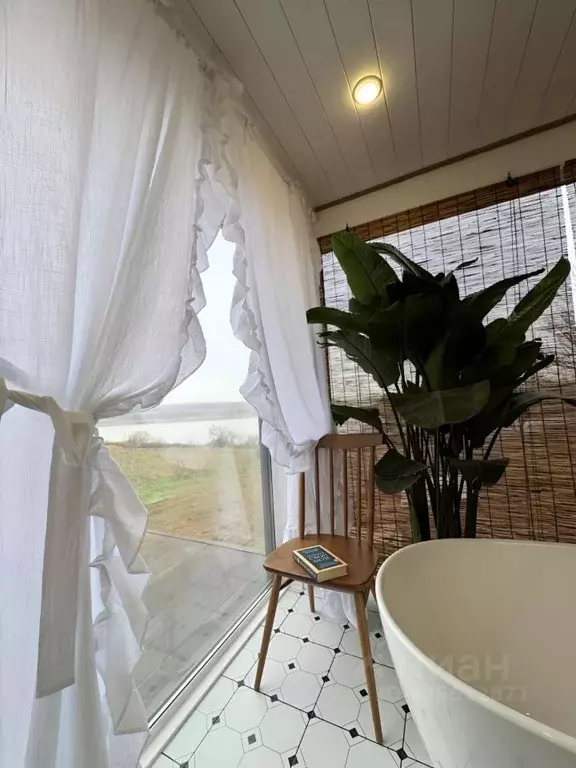 Дом в Ростовская область, Неклиновский район, Синявское с/пос, Связист ... - Фото 1