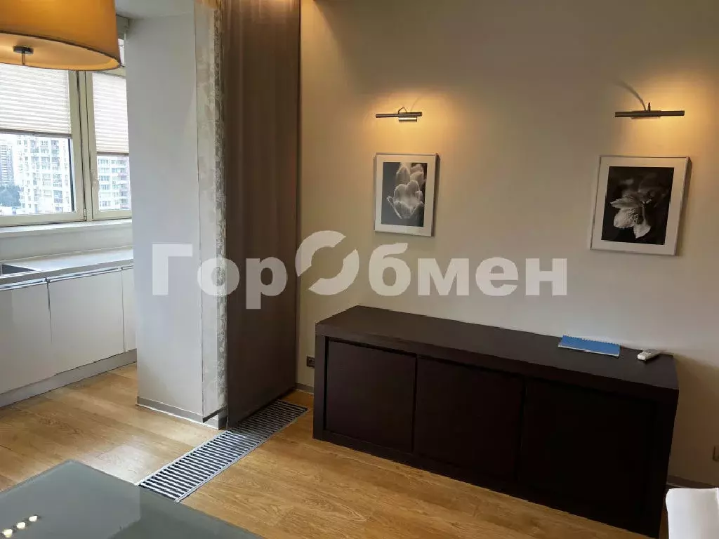 Продается 2-комнатная квартира - Фото 1