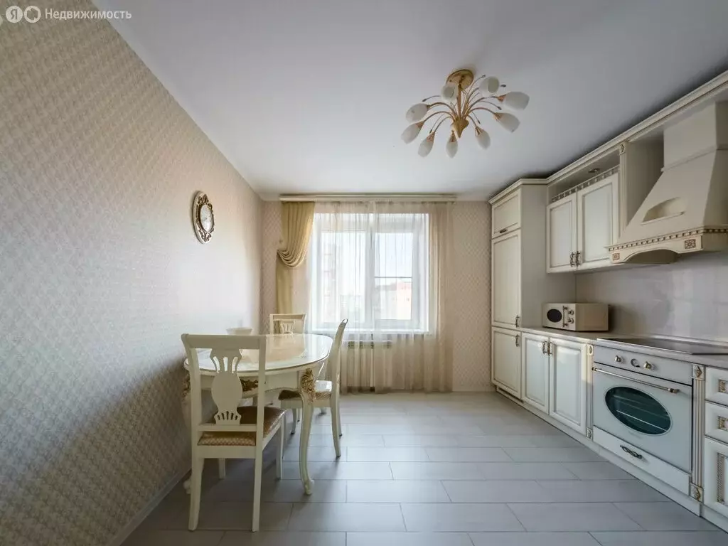 4-комнатная квартира: Санкт-Петербург, Комендантский проспект, 9 ... - Фото 0