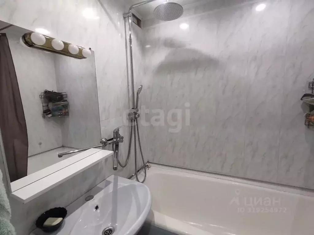 2-к кв. Псковская область, Палкино рп ул. Островская, 5А (53.0 м) - Фото 1