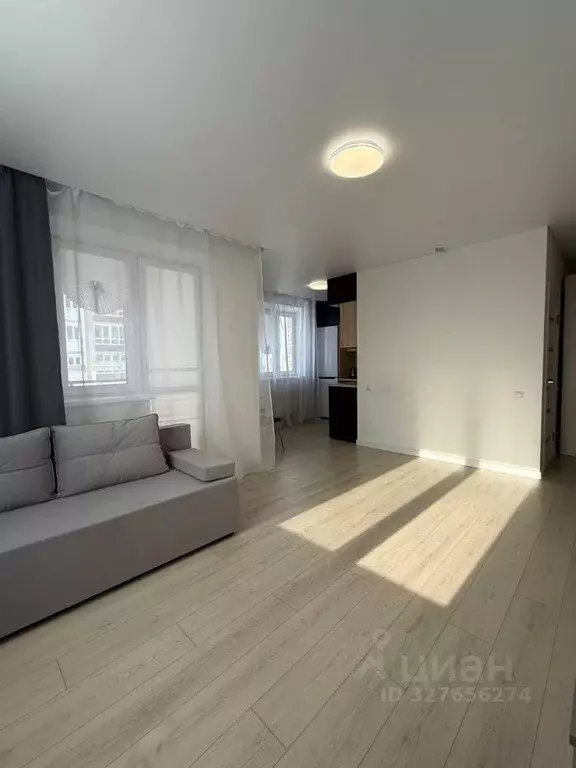 Студия Тюменская область, Тюмень Дамбовская ул., 29к1 (33.6 м) - Фото 2