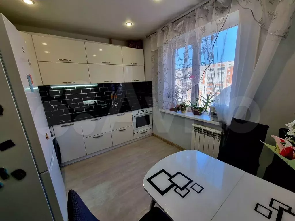 3-к. квартира, 71 м, 8/9 эт. - Фото 1