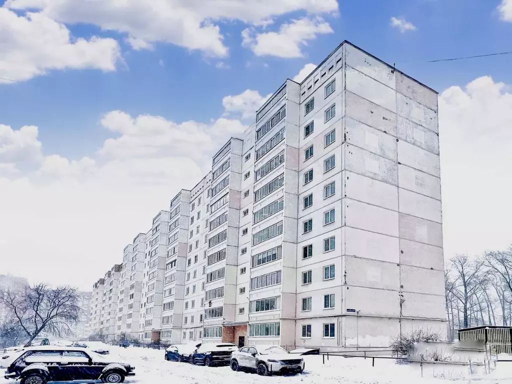 3-к кв. Пермский край, Пермь ул. Менжинского, 45 (68.2 м) - Фото 1