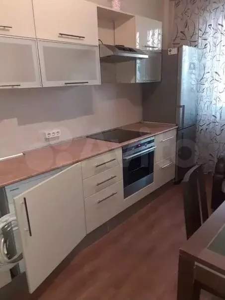 1-к. квартира, 42 м, 8/16 эт. - Фото 0