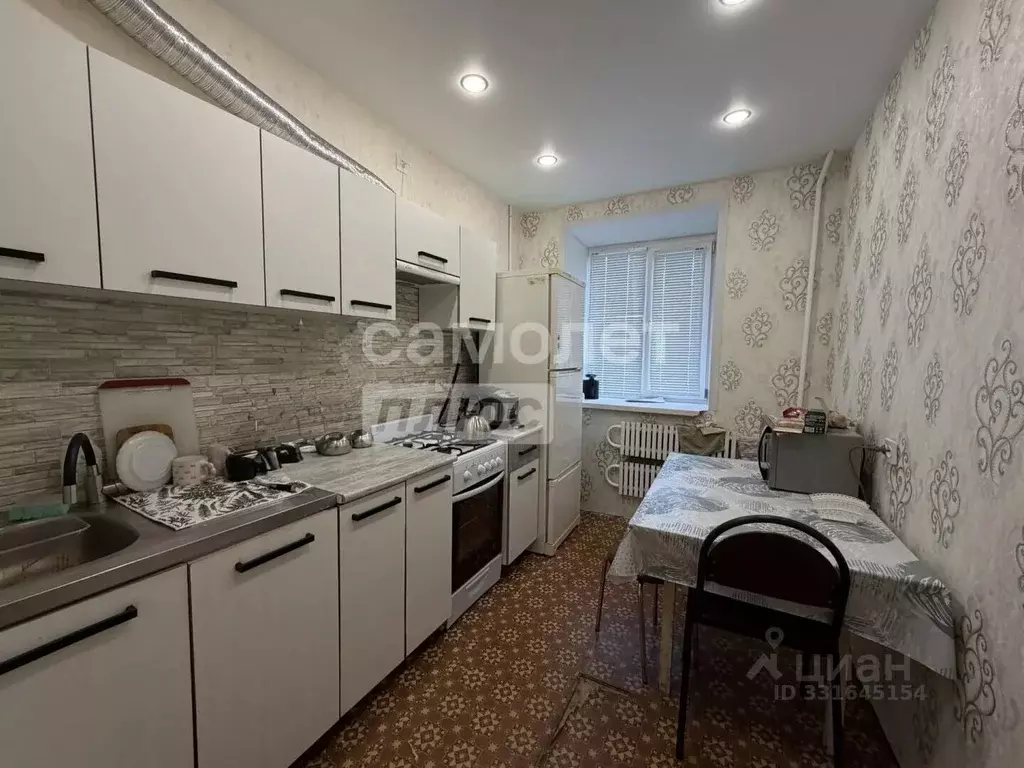 3-к кв. Брянская область, Брянск Вокзальная ул., 170 (71.2 м) - Фото 1