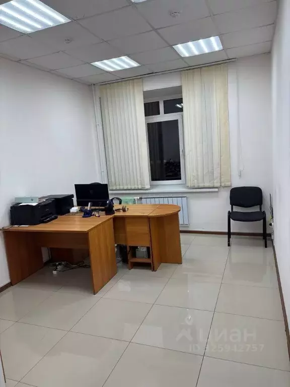 Офис в Свердловская область, Екатеринбург ул. Торговая, 5 (15 м) - Фото 1