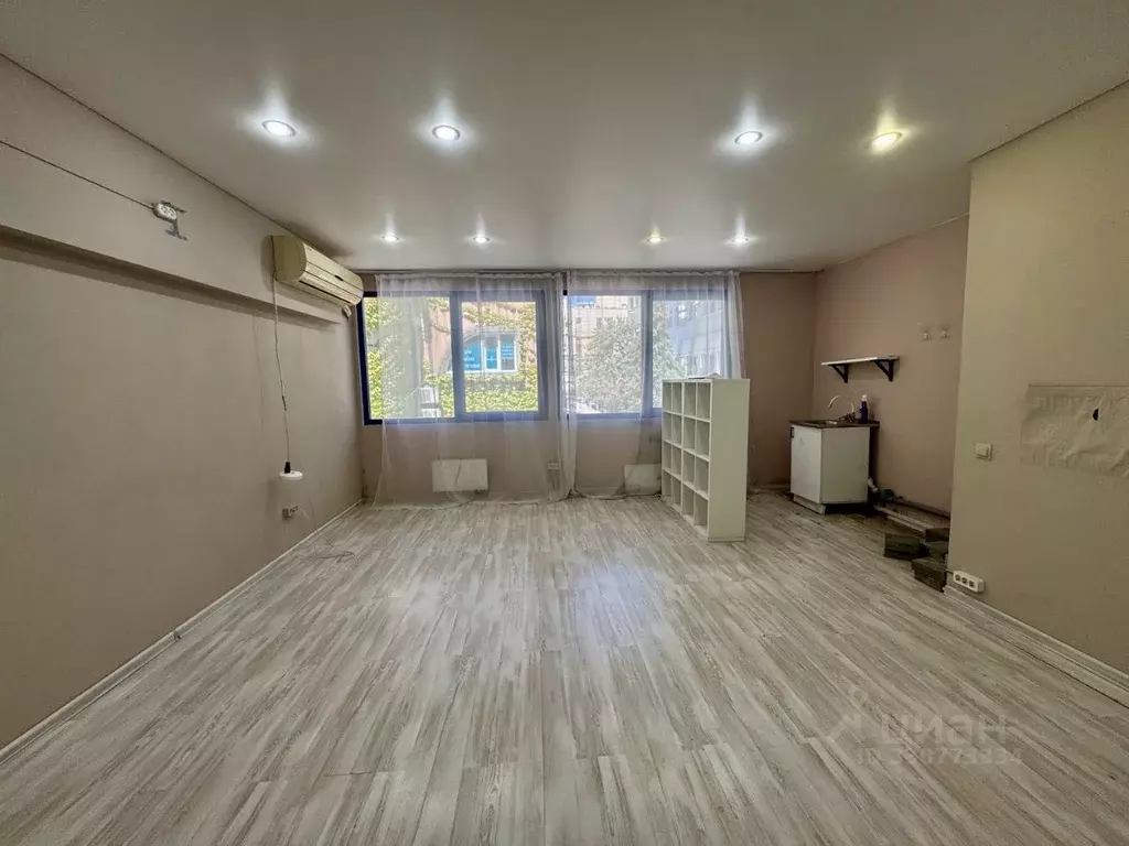 Офис в Краснодарский край, Сочи Центральный мкр, ул. Советская, 42/1 ... - Фото 2