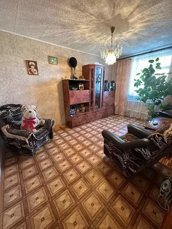 4-к. квартира, 91 м, 1/1 эт. - Фото 1