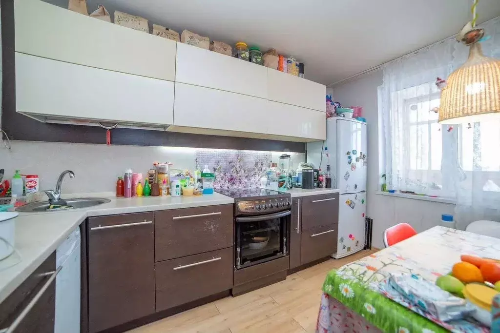 3-к кв. Свердловская область, Екатеринбург ул. Расточная, 17к2 (83.1 ... - Фото 0