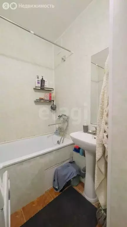 3-комнатная квартира: Черняховск, Прегельная улица, 5 (76.4 м) - Фото 1