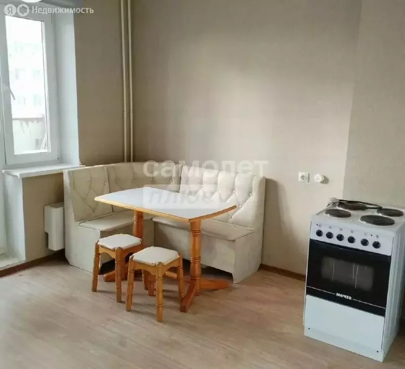 Квартира-студия: Омск, улица Леонида Маслова, 9 (33 м) - Фото 1