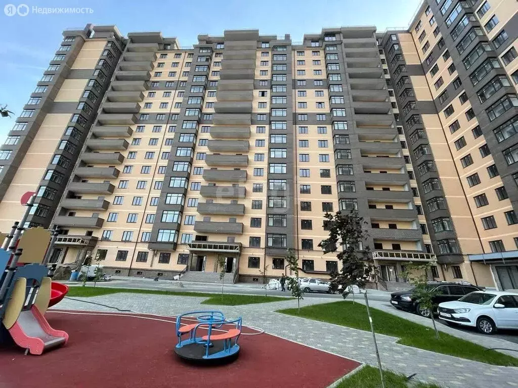 3-комнатная квартира: Черкесск, Кавказская улица, 92В/1 (93.1 м) - Фото 2