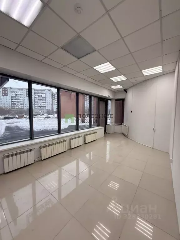 Помещение свободного назначения в Красноярский край, Красноярск ул. ... - Фото 1