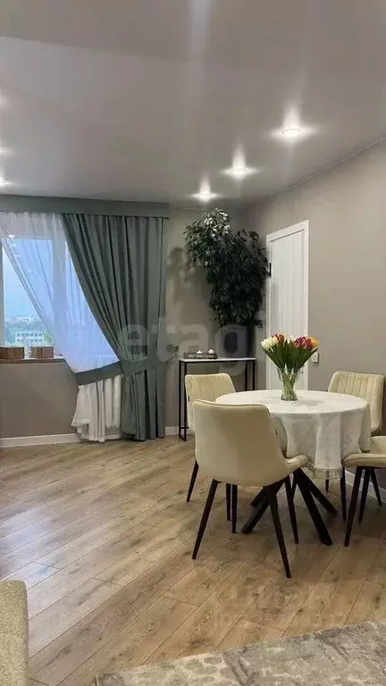 3-к кв. Кировская область, Киров ул. Физкультурников, 4 (65.0 м) - Фото 1