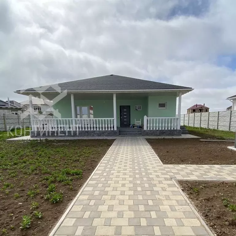 Дом в Крым, Сакский район, с. Молочное ул. Крымская (170 м) - Фото 2