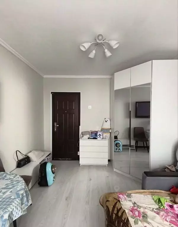 Комната Ленинградская область, Гатчина ул. Авиатриссы Зверевой, 1/8 - Фото 1