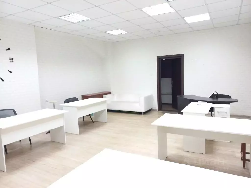 Офис в Самарская область, Тольятти ул. Дзержинского, 70 (38 м) - Фото 1