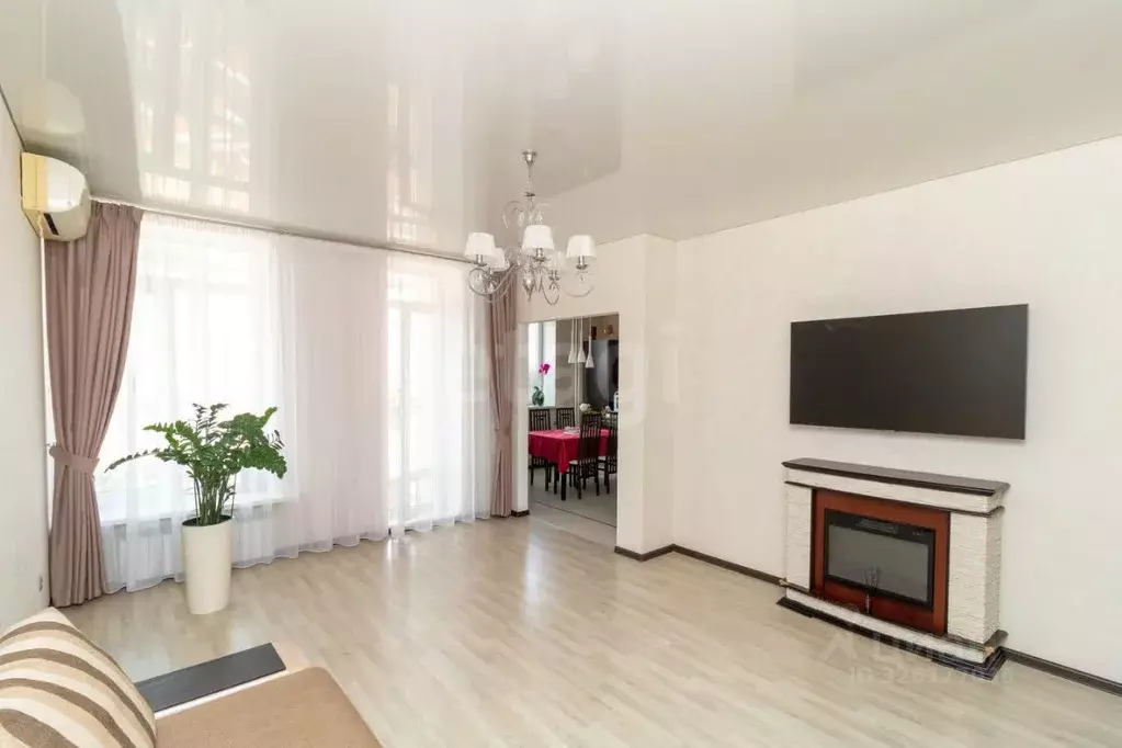 3-к кв. Тюменская область, Тюмень Заречный проезд, 33 (101.8 м) - Фото 1