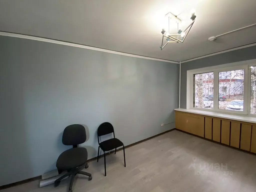 Офис в Ханты-Мансийский АО, Нижневартовск ул. Менделеева, 24 (16 м) - Фото 2