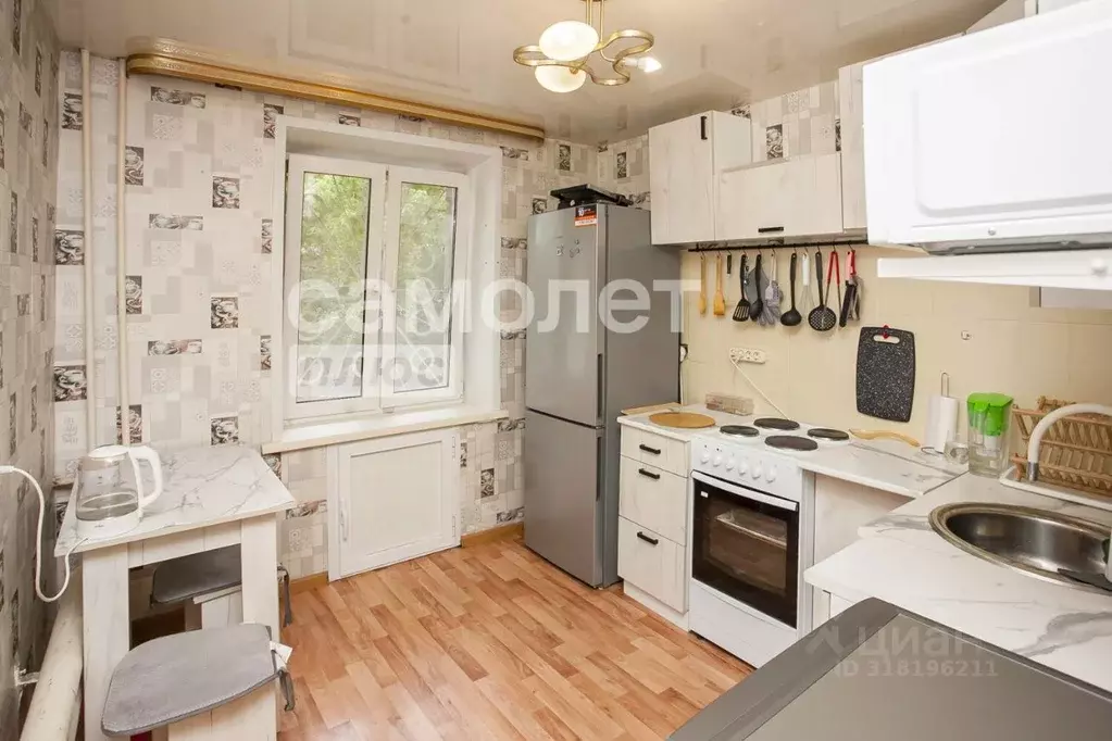 1-к кв. Кемеровская область, Кемерово ул. Металлистов, 22 (29.1 м) - Фото 0