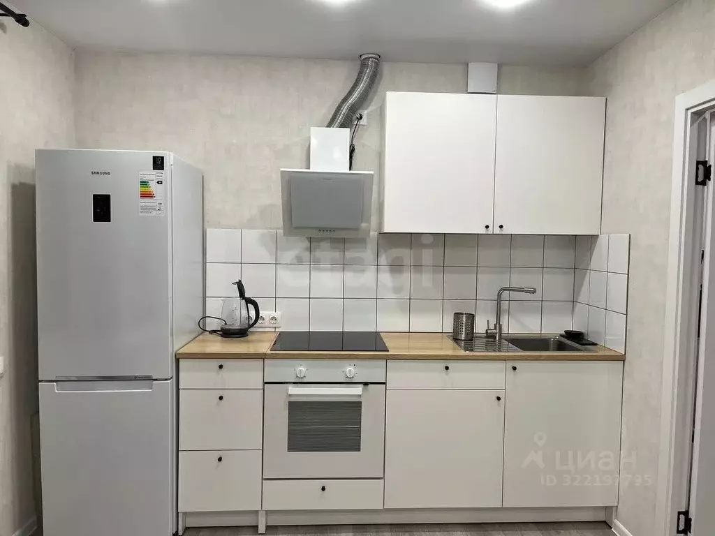 1-к кв. Татарстан, Казань ул. Рауиса Гареева, 103 (55.0 м) - Фото 2