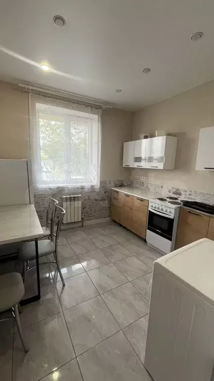 2-к. квартира, 54 м, 1/9 эт. - Фото 0