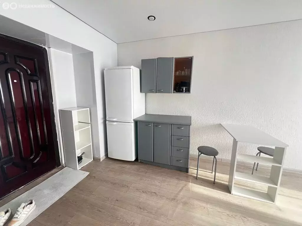 1к в 7-комнатной квартире (18 м) - Фото 1