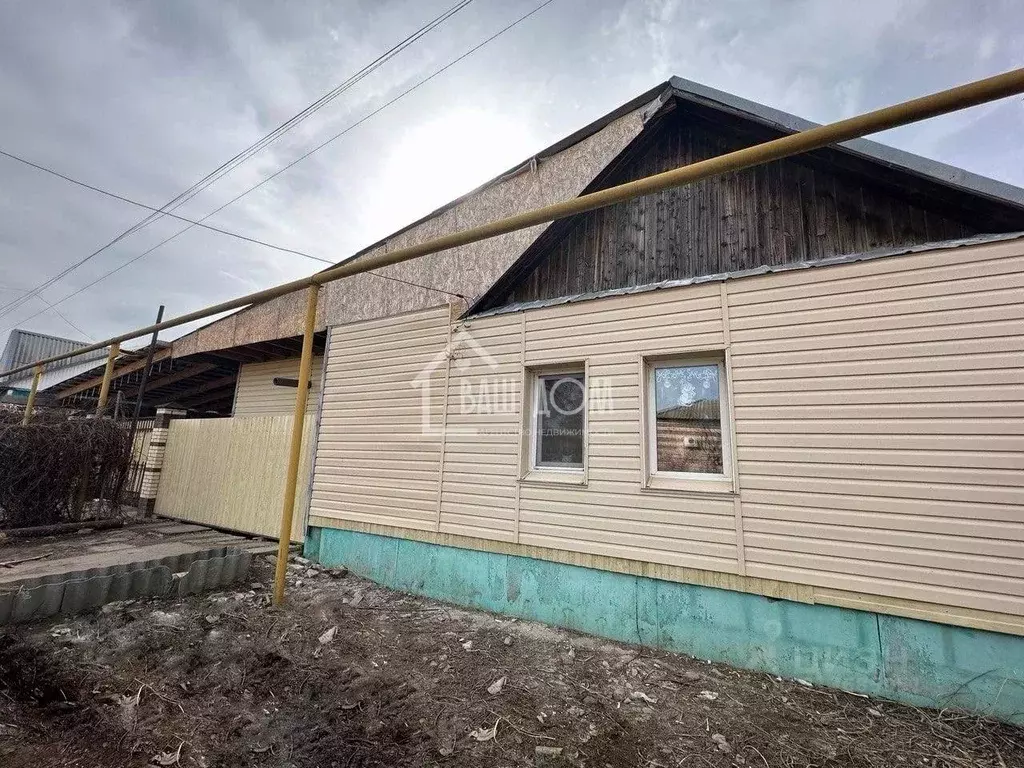 Дом в Астраханская область, Ахтубинск ул. Кирова, 17 (80 м) - Фото 0